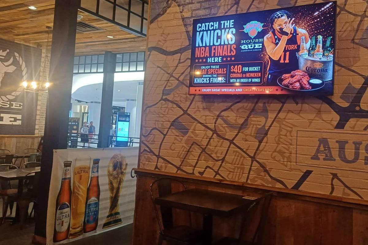 A poucos dias da abertura, 'that big soccer thing' tem presença discreta em NY
