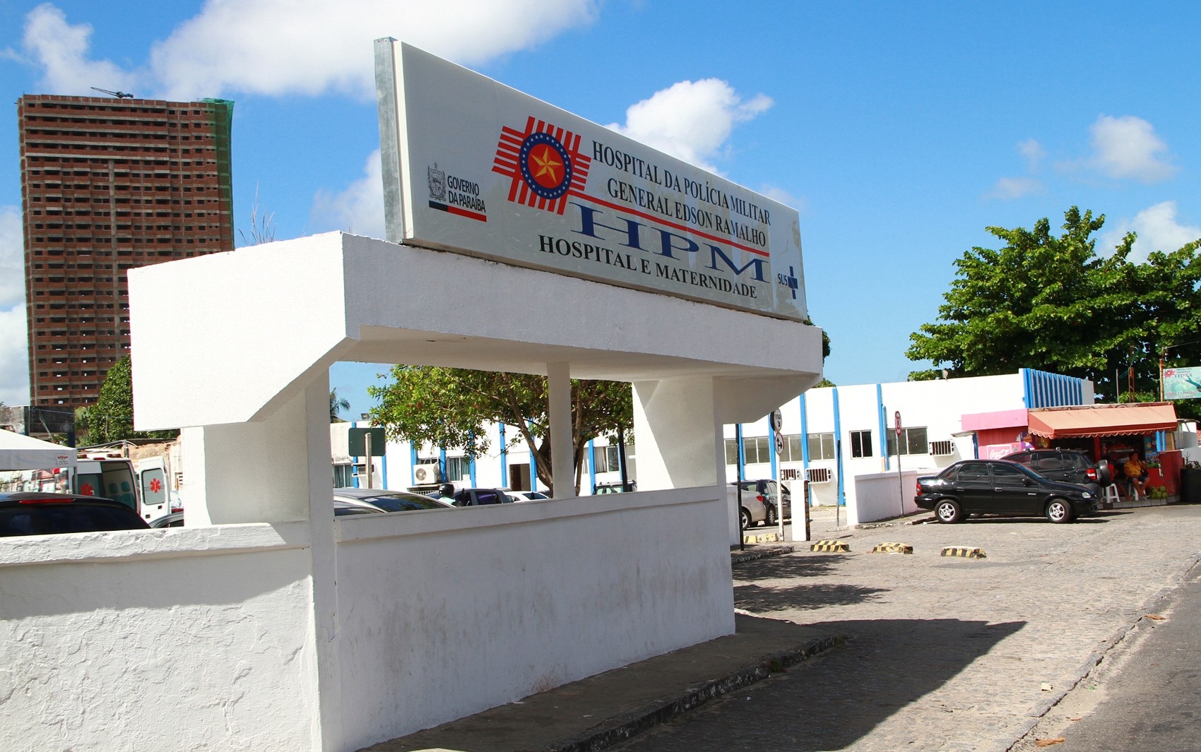 Mulher deixada morta em hospital de João Pessoa é identificada, diz IPC