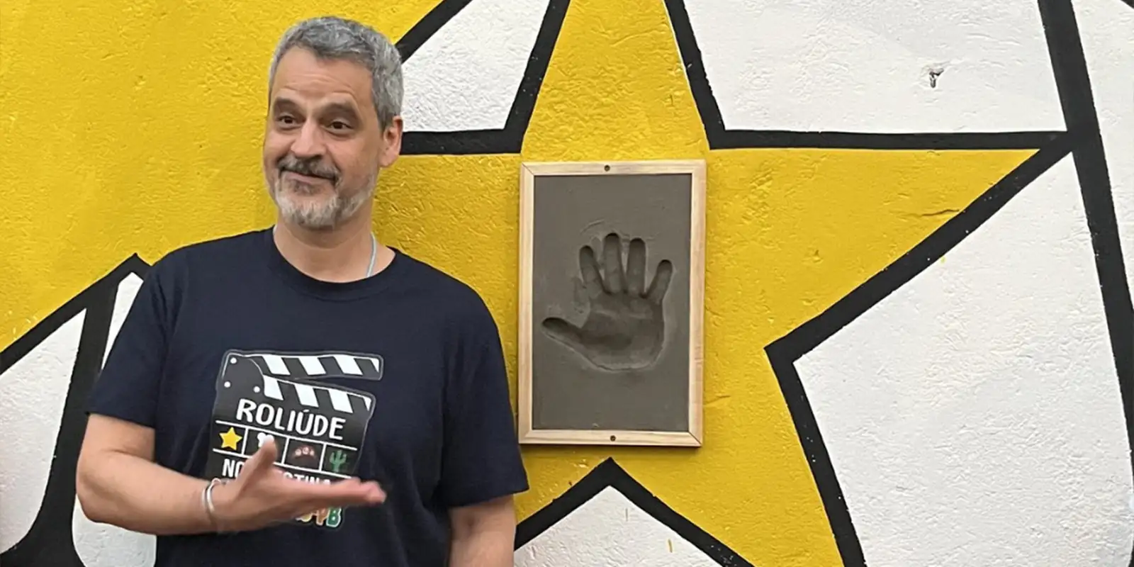 Cidade paraibana faz homenagem a artistas do com "Parede da Fama"