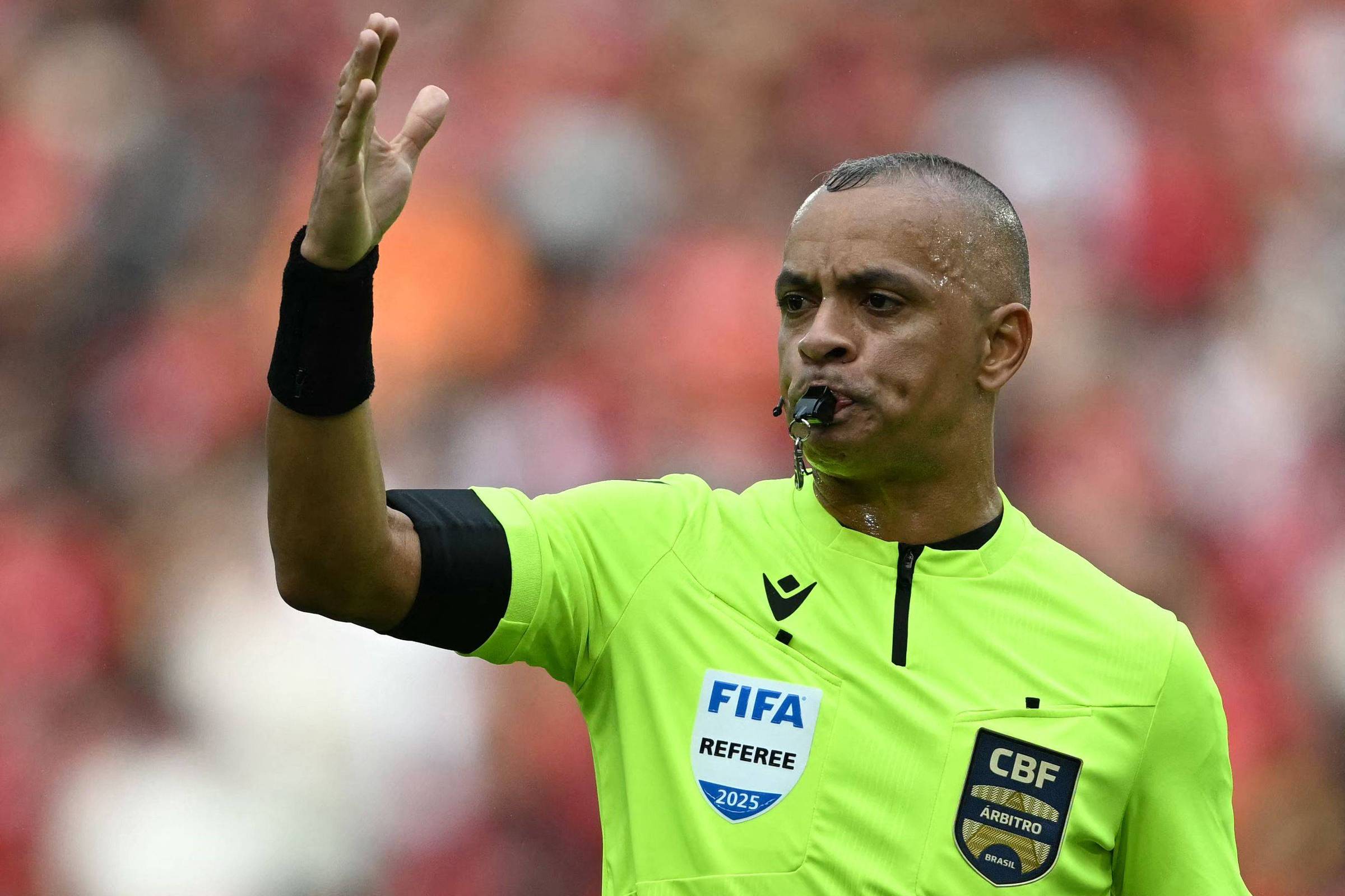 Brasileiro Wilton Pereira Sampaio apitará abertura da Copa do Mundo entre México e África do Sul