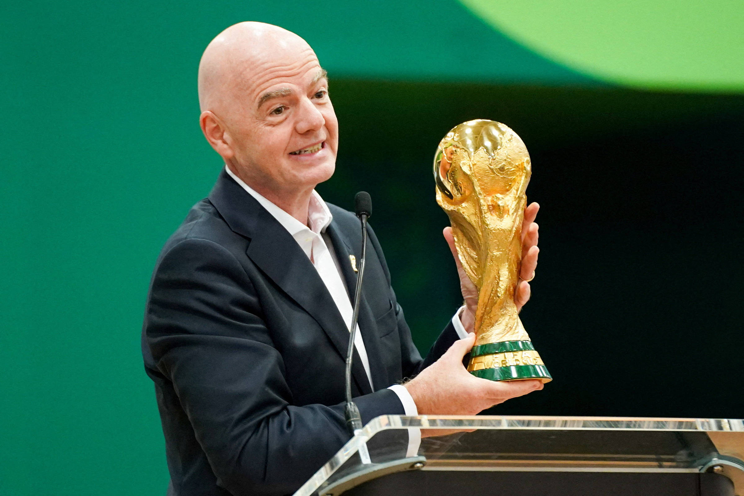 Começa a 'grande festa' da Copa do Mundo, mas ela não é para todo o mundo