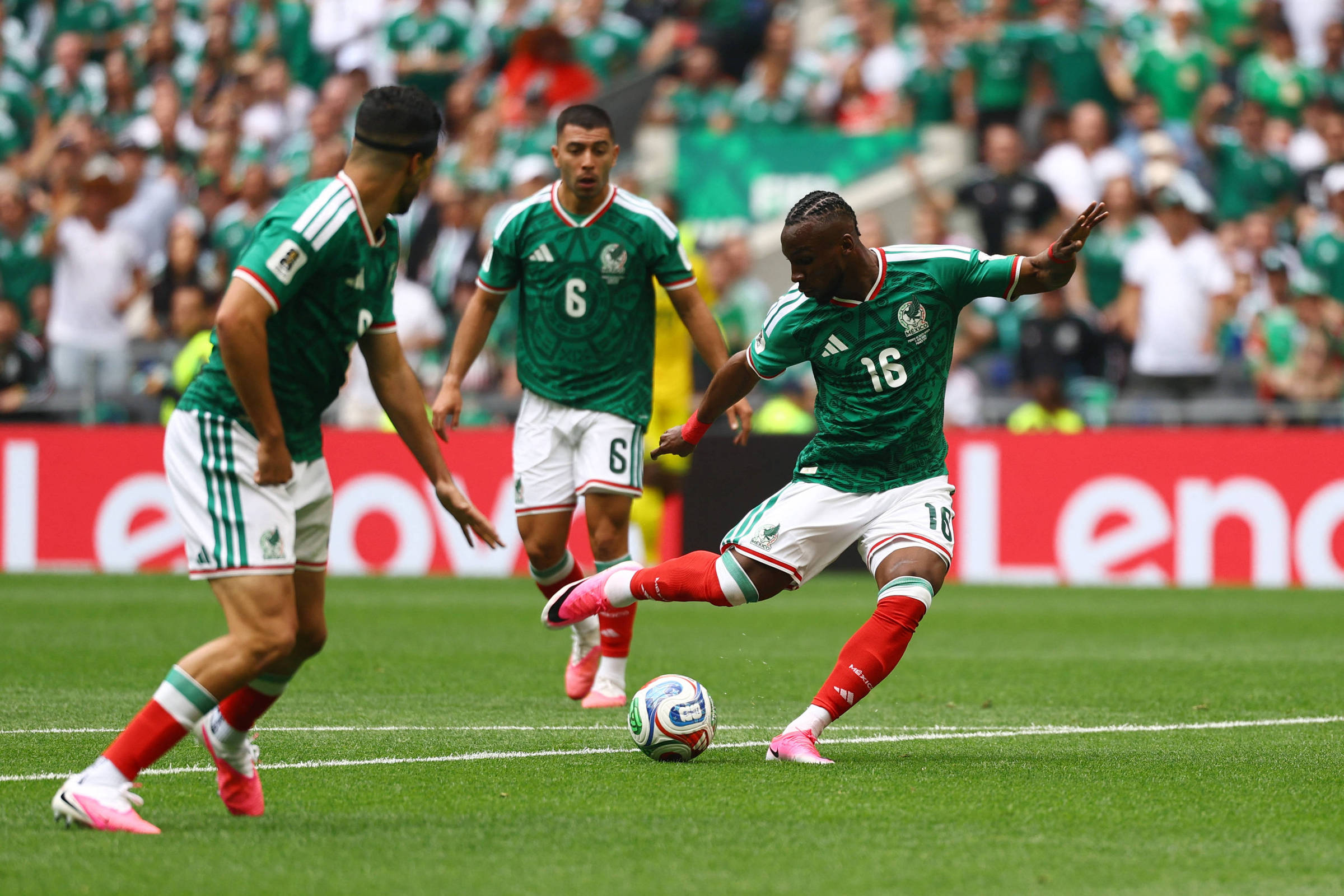 Artilheiro do Saudita brilha na vitória do México; veja estatísticas