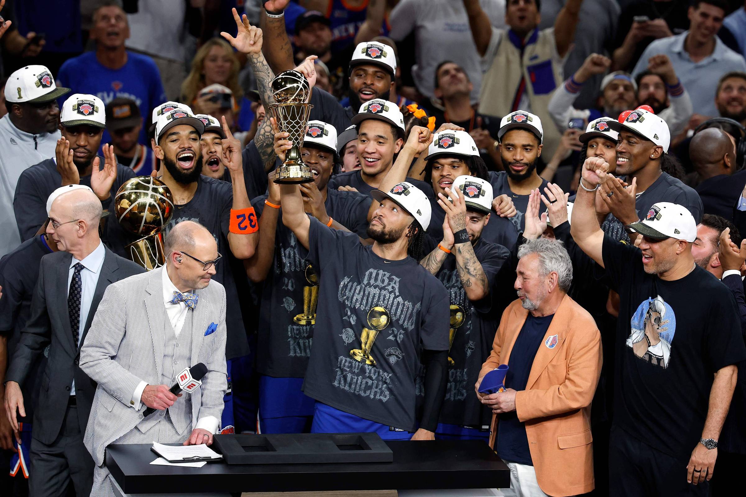 Com 45 pontos de Jalen Brunson, NY Knicks ganha NBA pela 1ª vez desde 1973