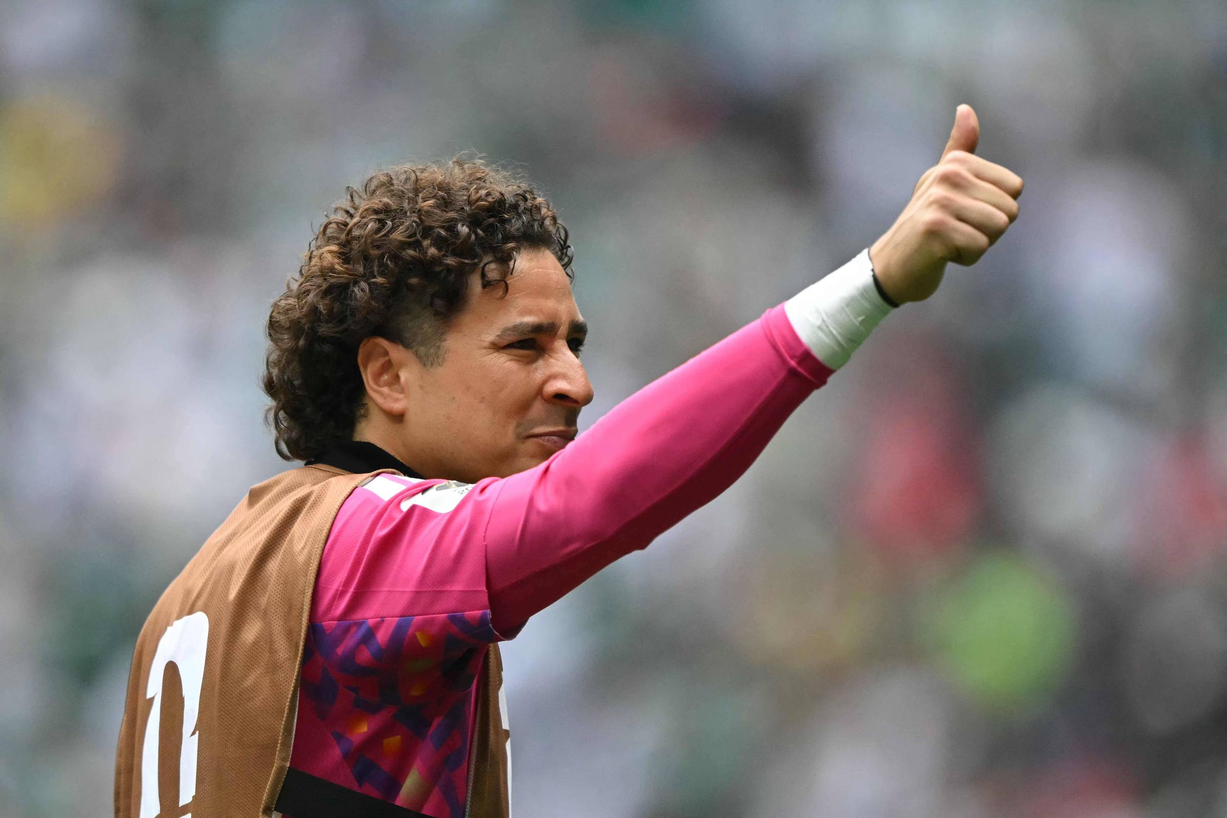Goleiro mexicano Ochoa, 40, indica aposentadoria após a Copa do Mundo