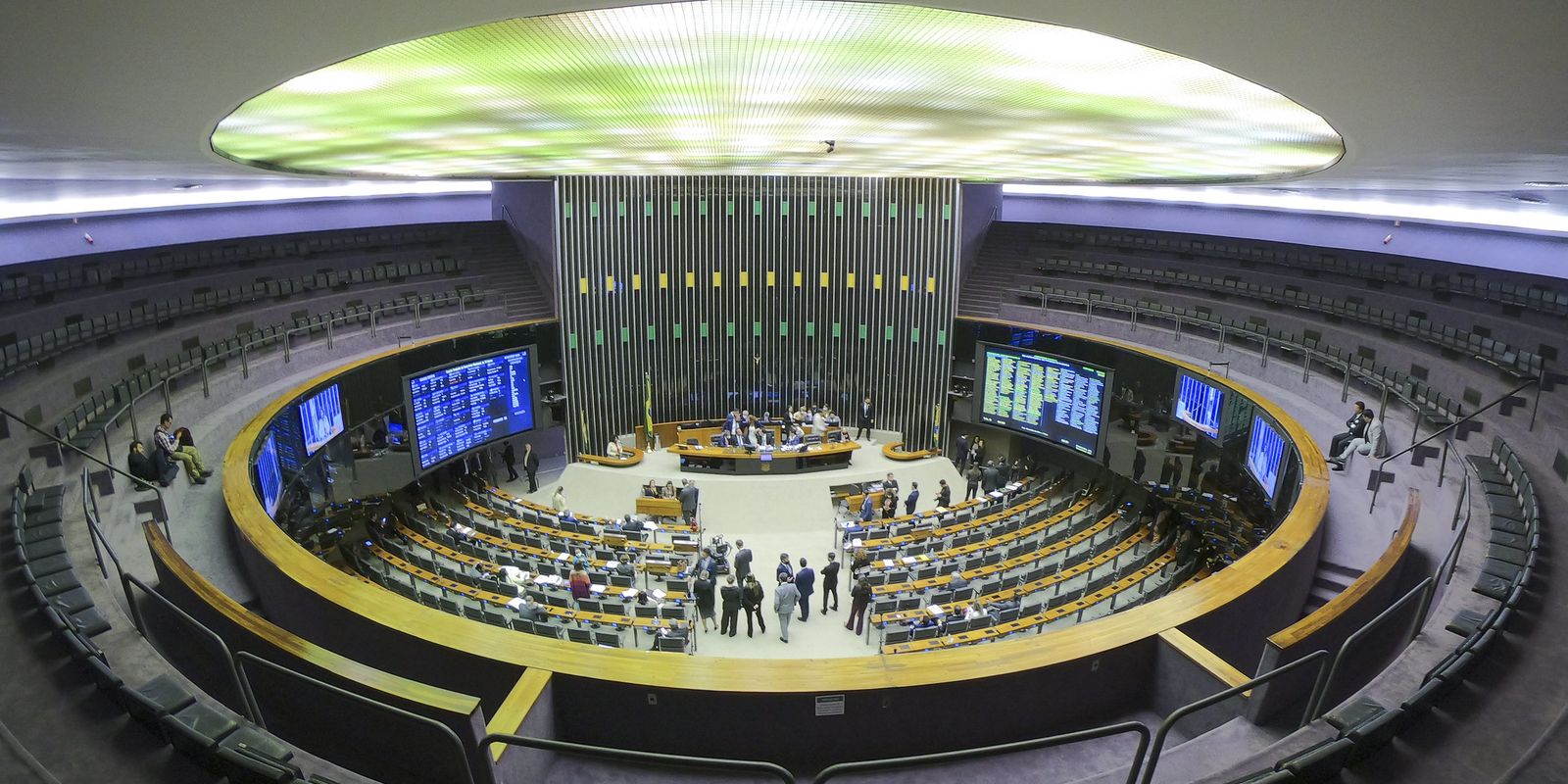 Câmara diz ao STF que não há irregularidades em indicações de emendas