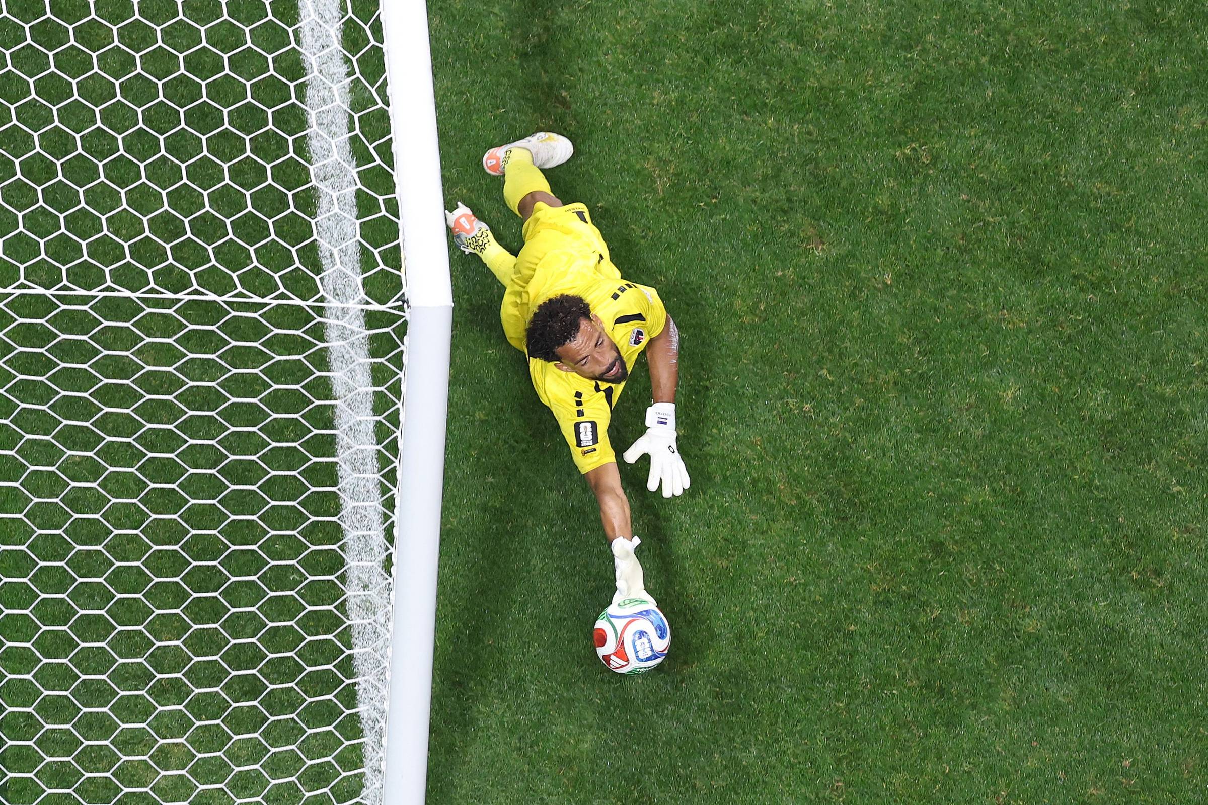 Pandemia e custo de transmissão levaram Globo a recusar pacote completo da Copa
