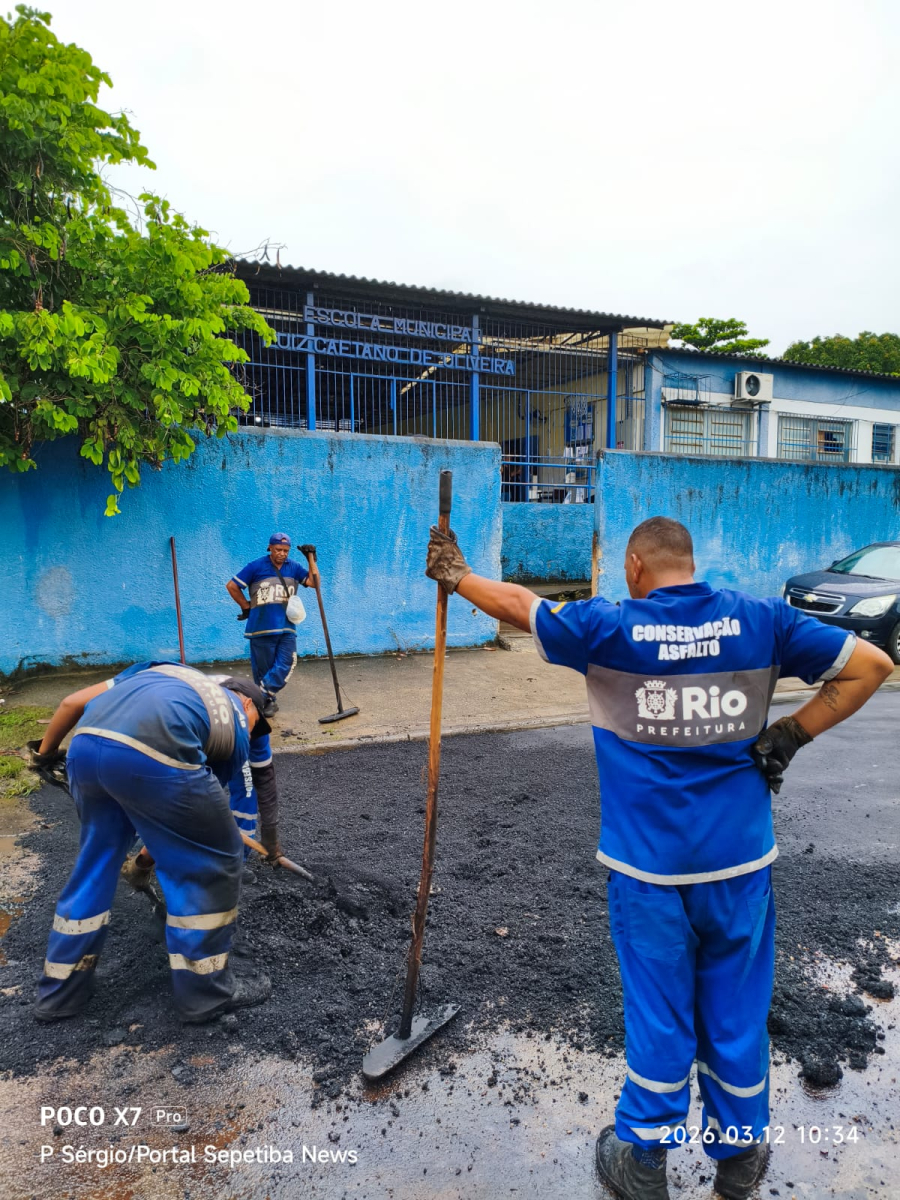 Manutenção asfáltica avança na Rua 54, no Cesarão, em Santa Cruz
