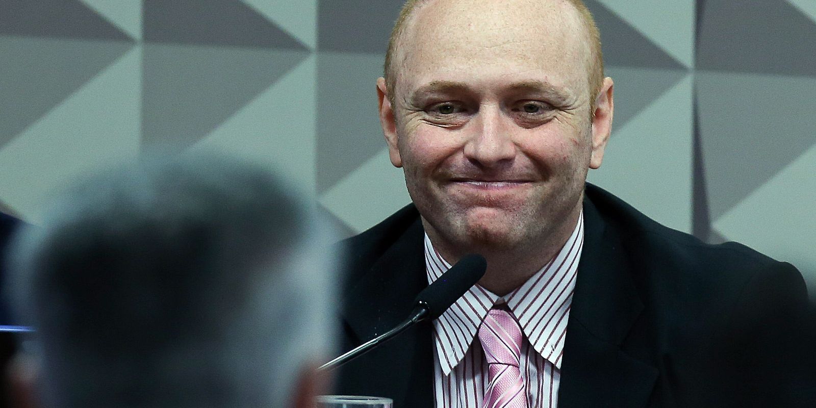 Moraes homologa redução da pena de hacker após aprovação no Enem