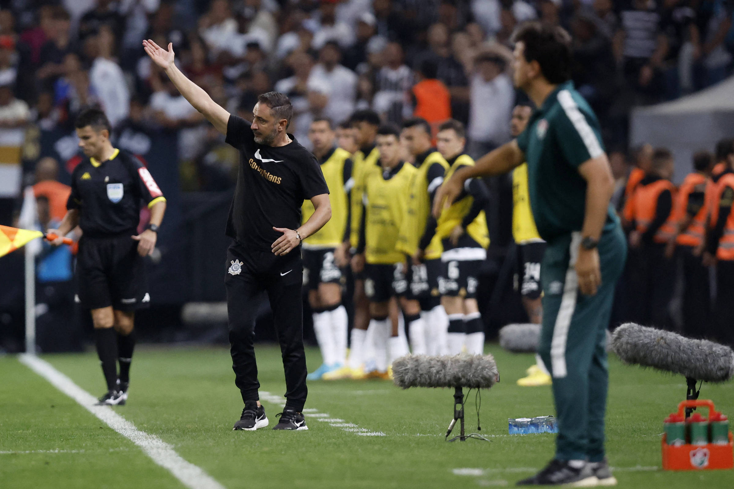 Dez rodadas, dez técnicos