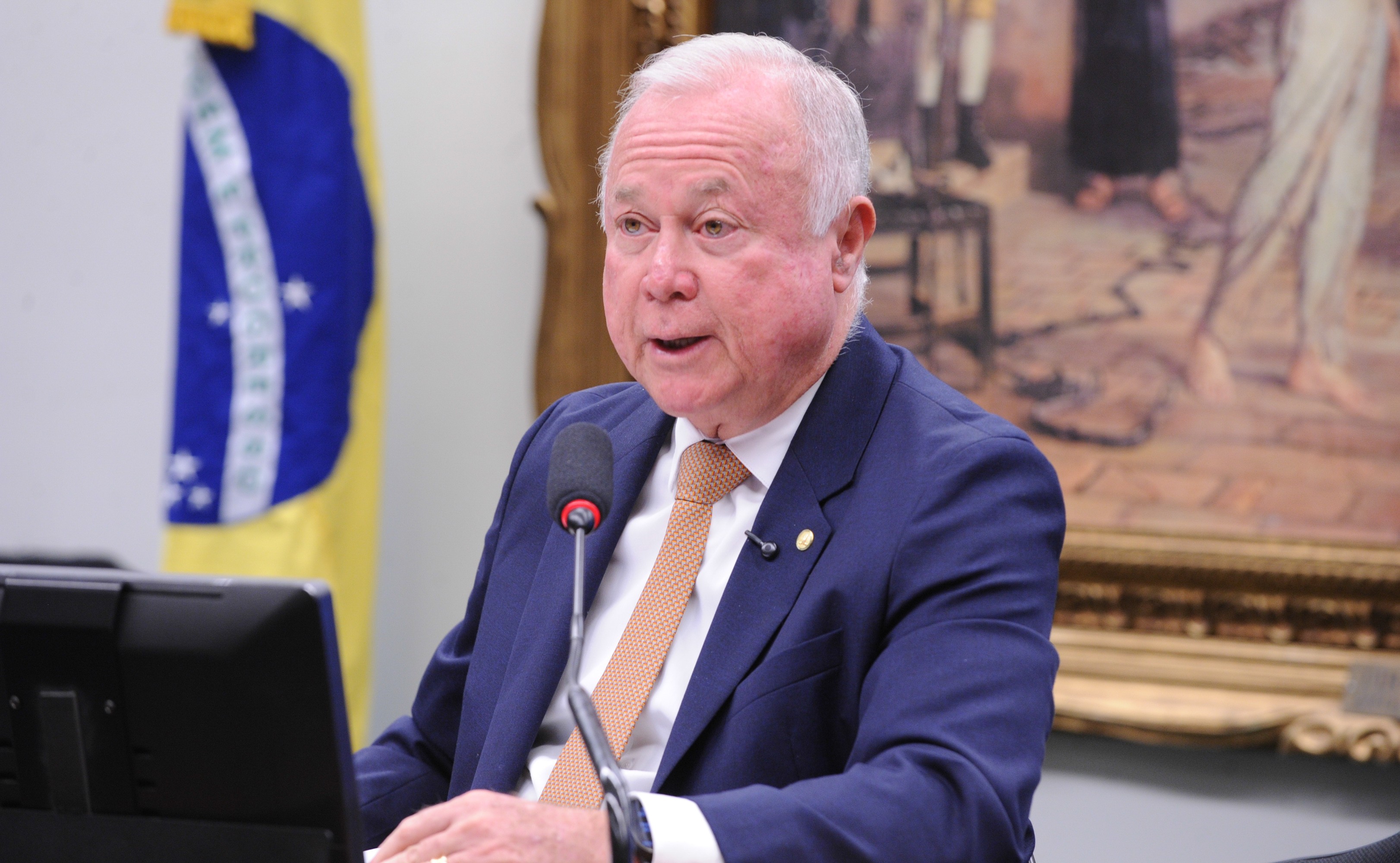 Escala 6x1: CCJ da Câmara vota nesta quarta relatório que dá aval à tramitação de PECs