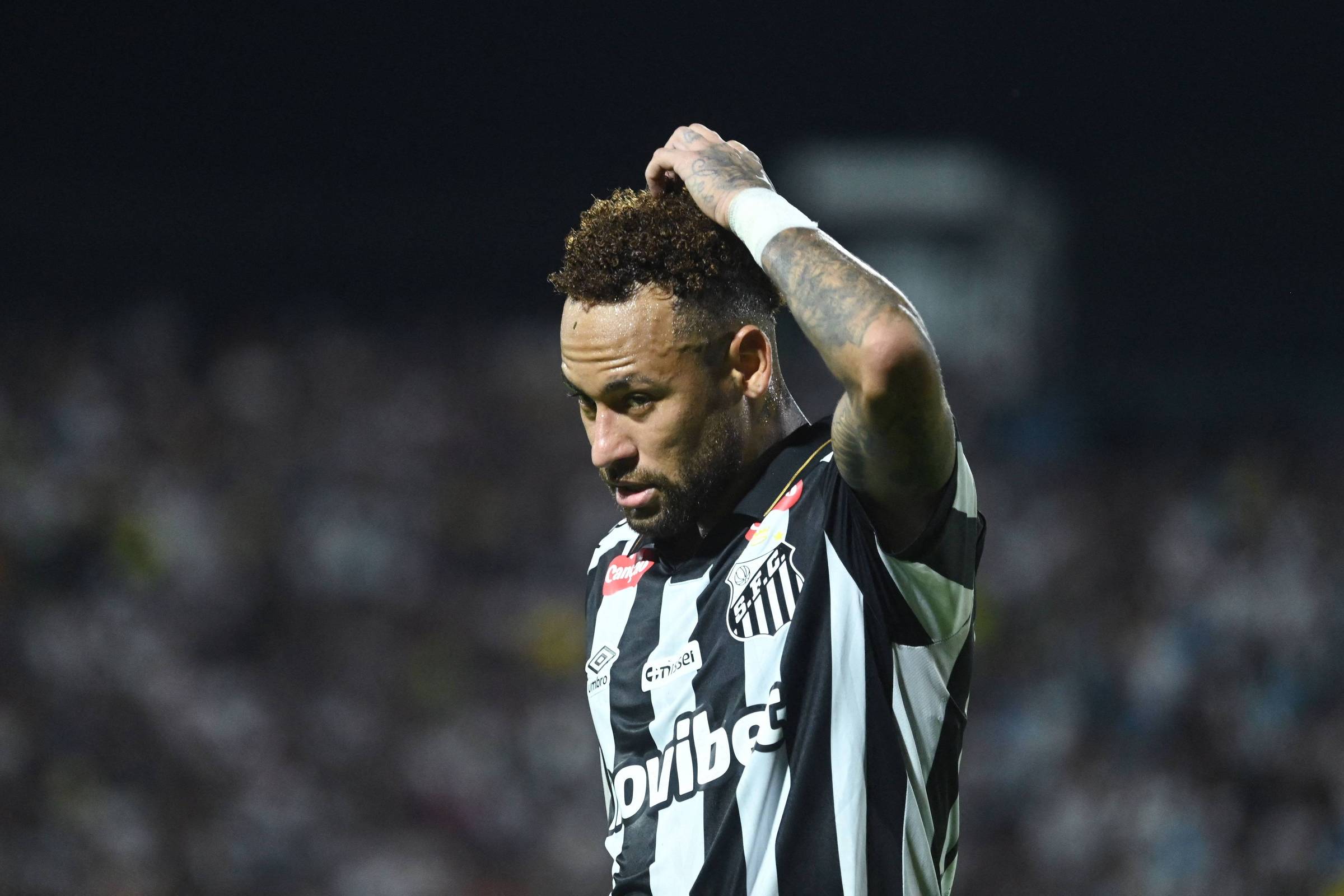 Irritados um com o outro, Robinho Jr. e Neymar dizem que 'está tudo resolvido'
