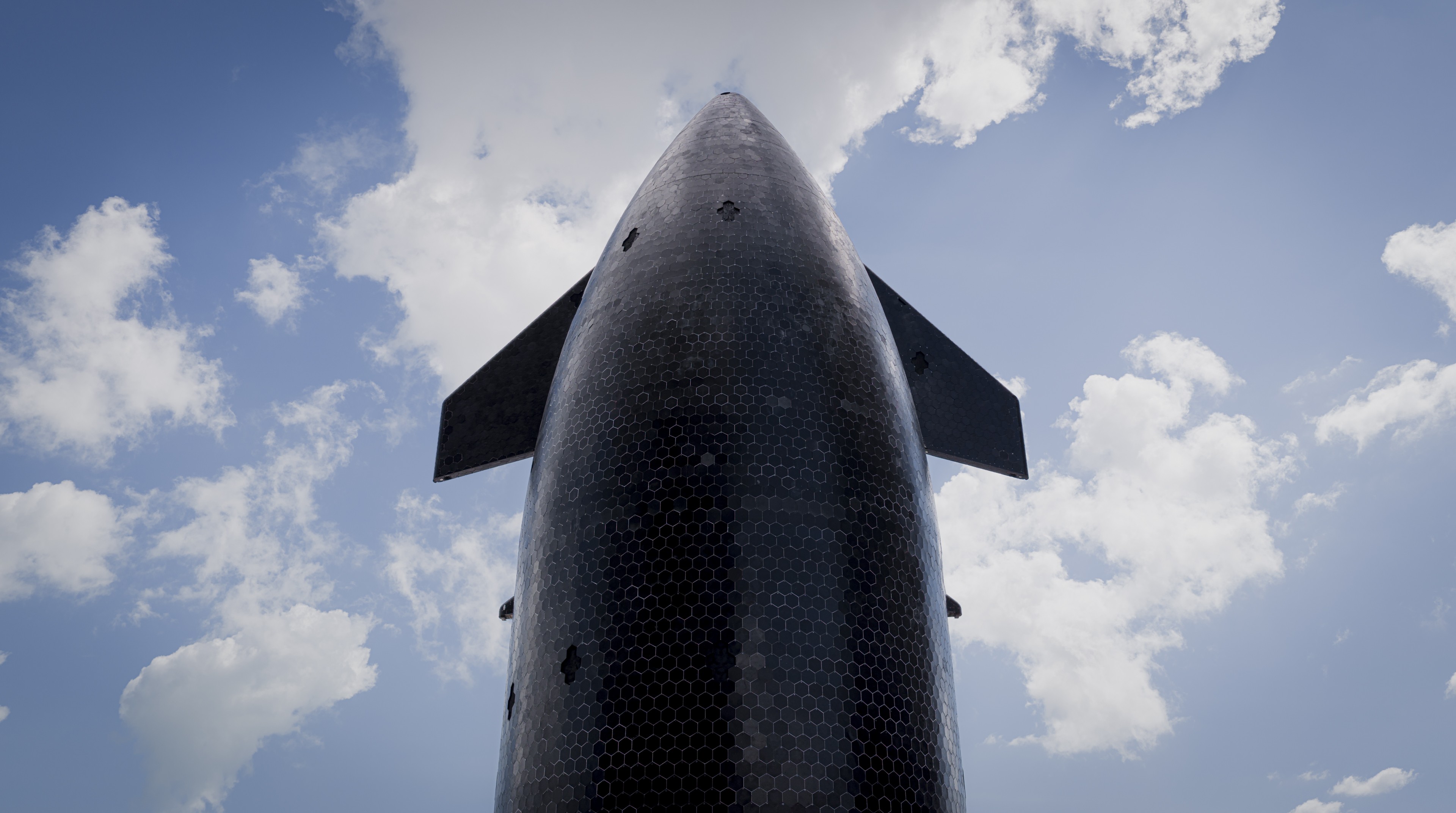 Google e SpaceX negociam data centers em órbita, diz jornal