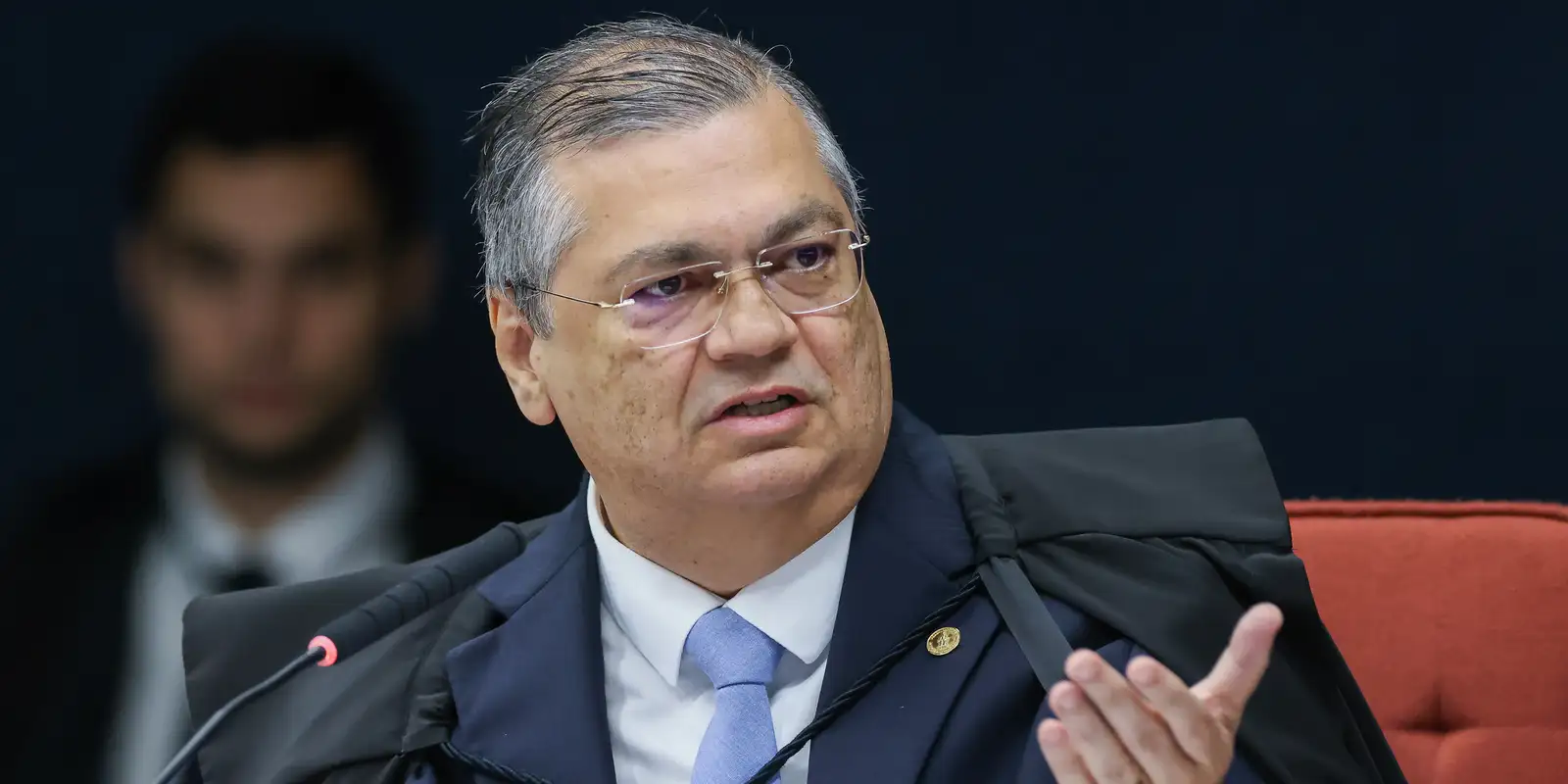 Dino manda TSE analisar possível uso de emendas em campanha eleitoral