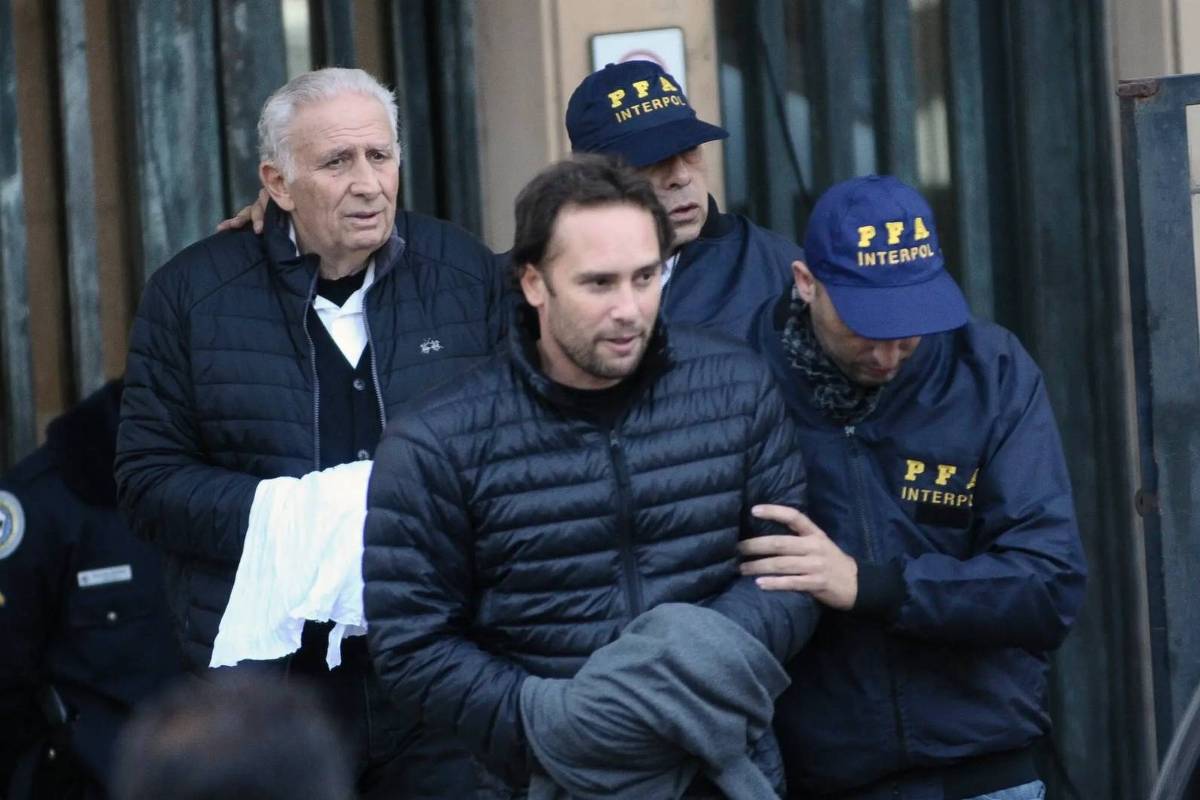 Dois foragidos reaparecem em busca de delação no Fifagate